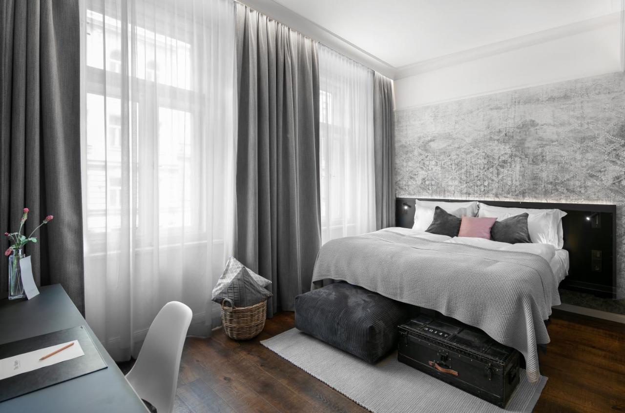 The Manes Boutique Hotel Прага Екстериор снимка