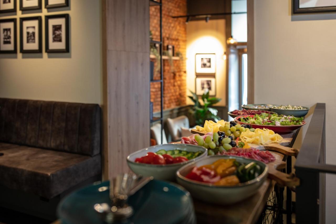 The Manes Boutique Hotel Прага Екстериор снимка