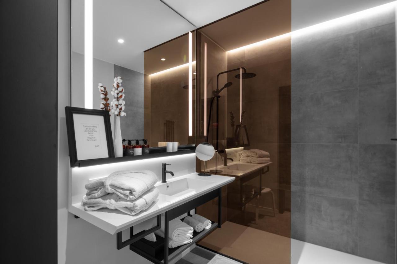 The Manes Boutique Hotel Прага Екстериор снимка