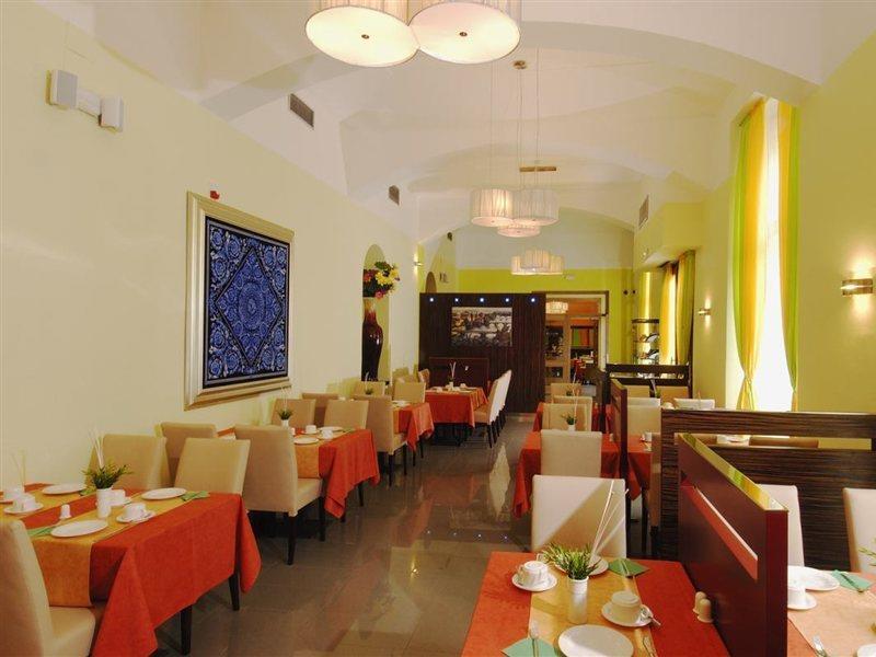 The Manes Boutique Hotel Прага Екстериор снимка