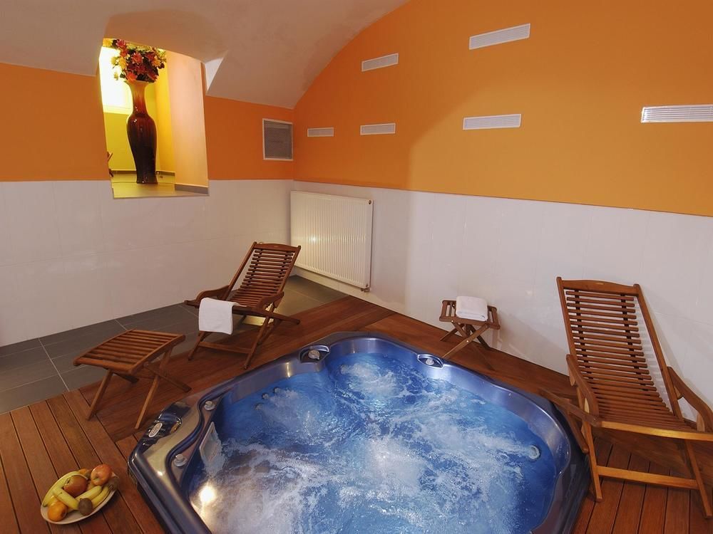The Manes Boutique Hotel Прага Екстериор снимка